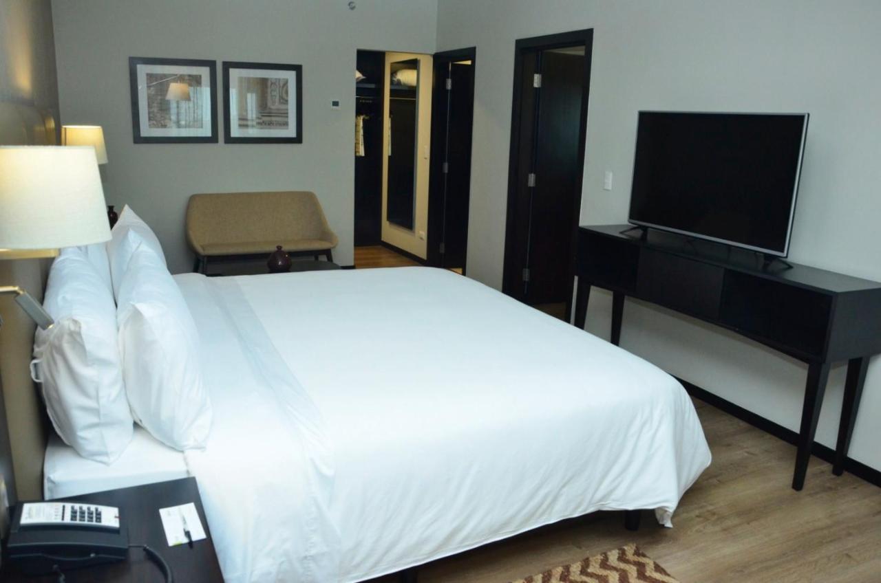 Radisson Hotel Santa Cruz Santa Cruz de La Sierra Zewnętrze zdjęcie