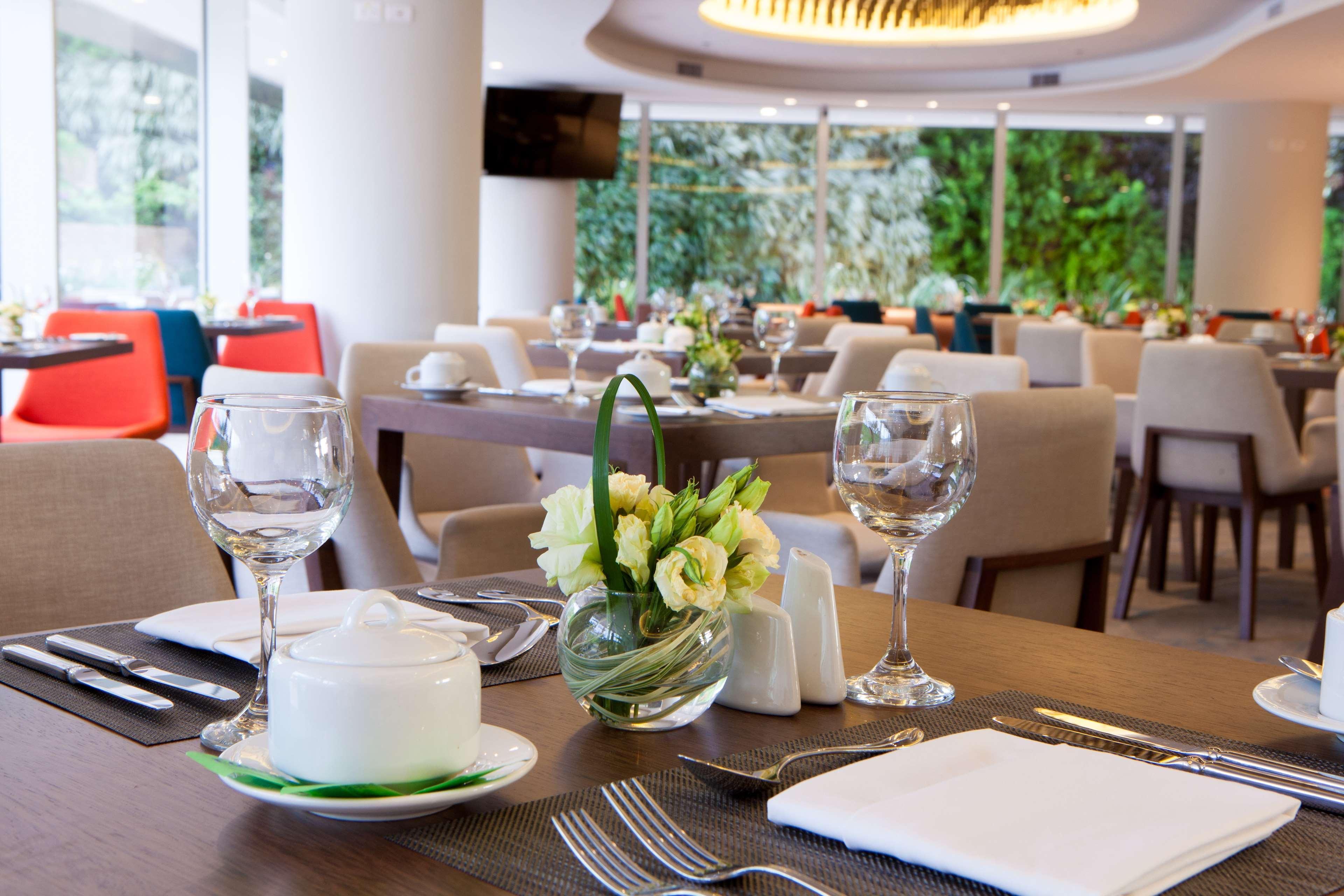 Radisson Hotel Santa Cruz Santa Cruz de La Sierra Zewnętrze zdjęcie
